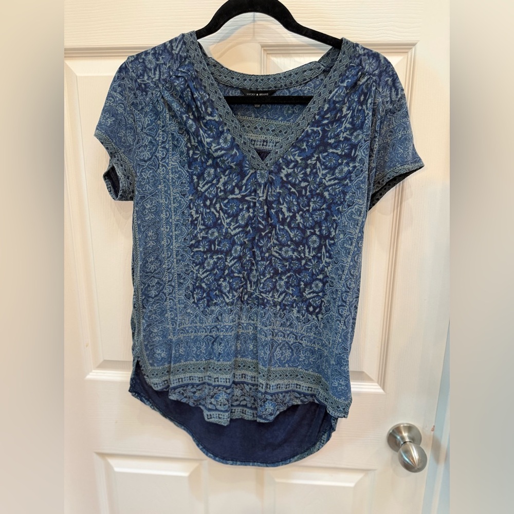 Lucky Brand Teal and Navy Patterned V-Neck Top